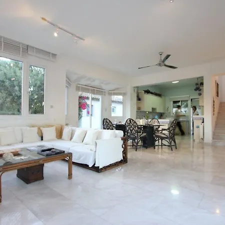 Vilă Imagine Renting Your Own 5 Star Protaras 32