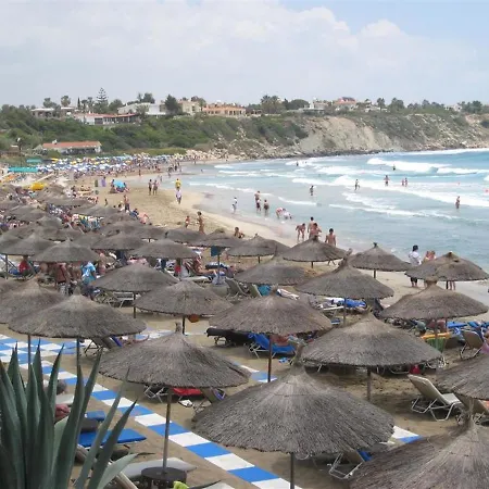 Imagine Renting Your Own 5 Star Protaras 32 Vilă *